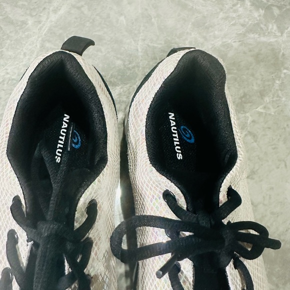 Nautilus Spark Women’s Stylish Composite Toe Work Safety Shoes Size US 9.5 M - Picture 2 of 6